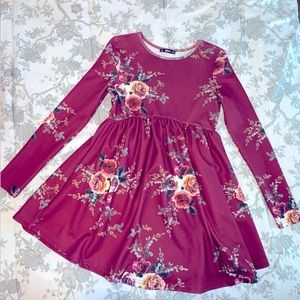 Beautiful SHEIN Long Sleeve Burgundy Red Dress W/Long Sleeves